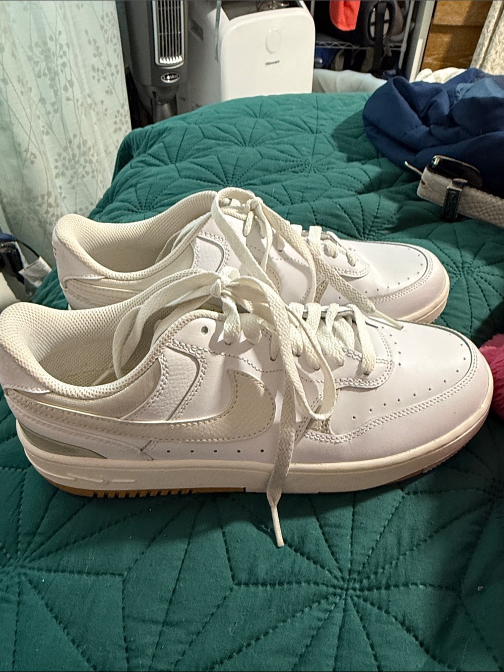 Nike Women's White Low-Top Leather Sneakers
